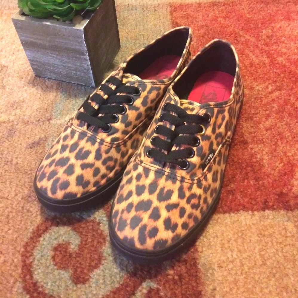 Vans Off The Wall Unisex Leopard Print Sneakers